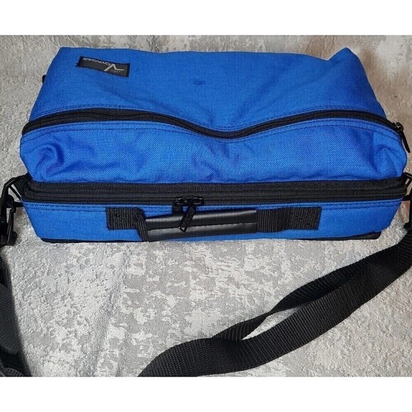 VTG LEBO Cassette Holder Padded Removeable Shell/Strap Blue Zip Pocket Holds 30 - Picture 5 of 13